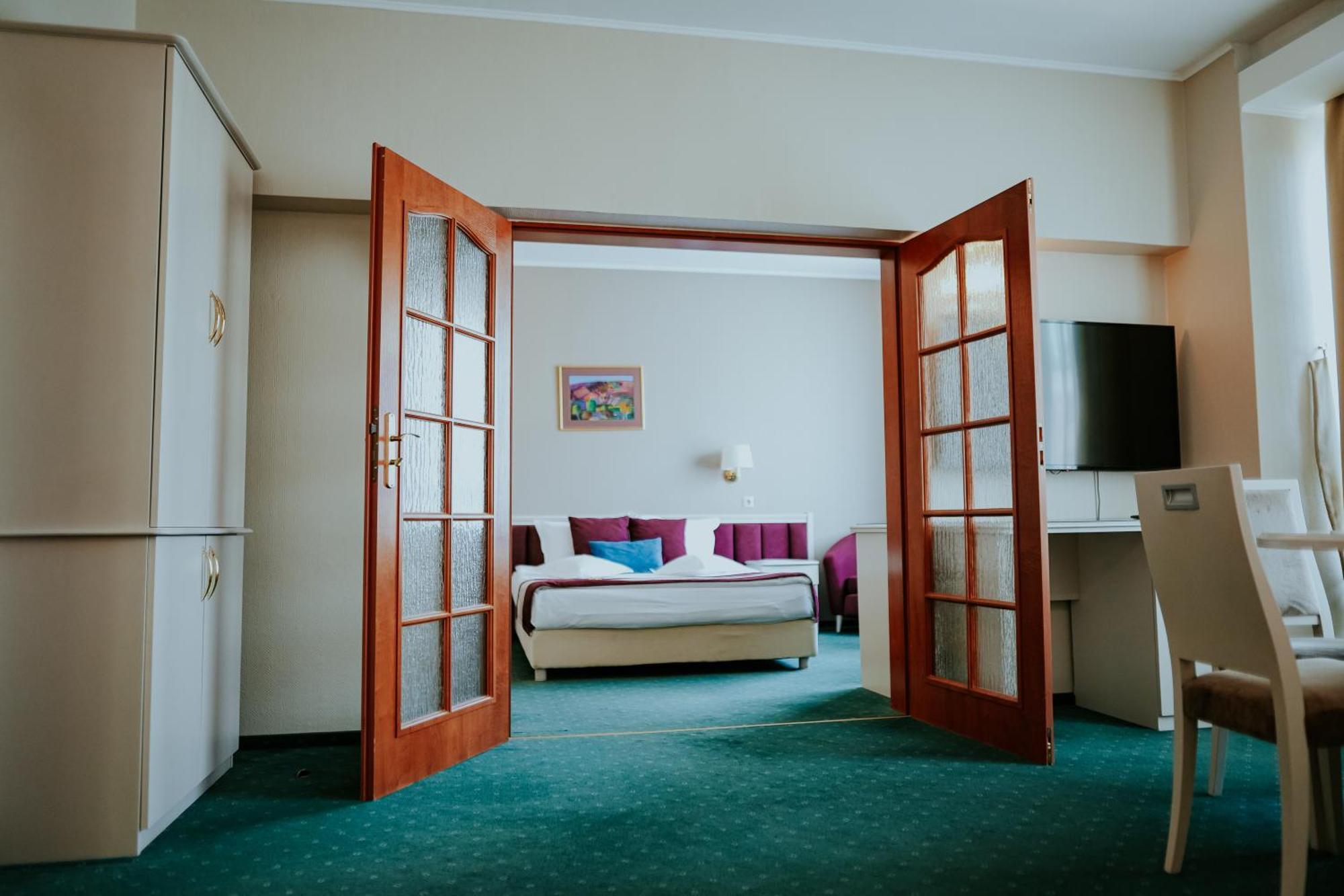 Unirea Hotel&Spa Iasi Exterior foto
